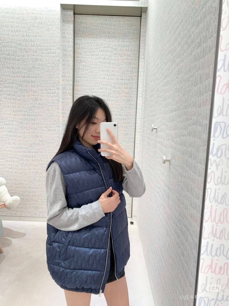 디올 오블리크 롱 패딩 베스트 - 코치 패딩 레플 참고 이미지